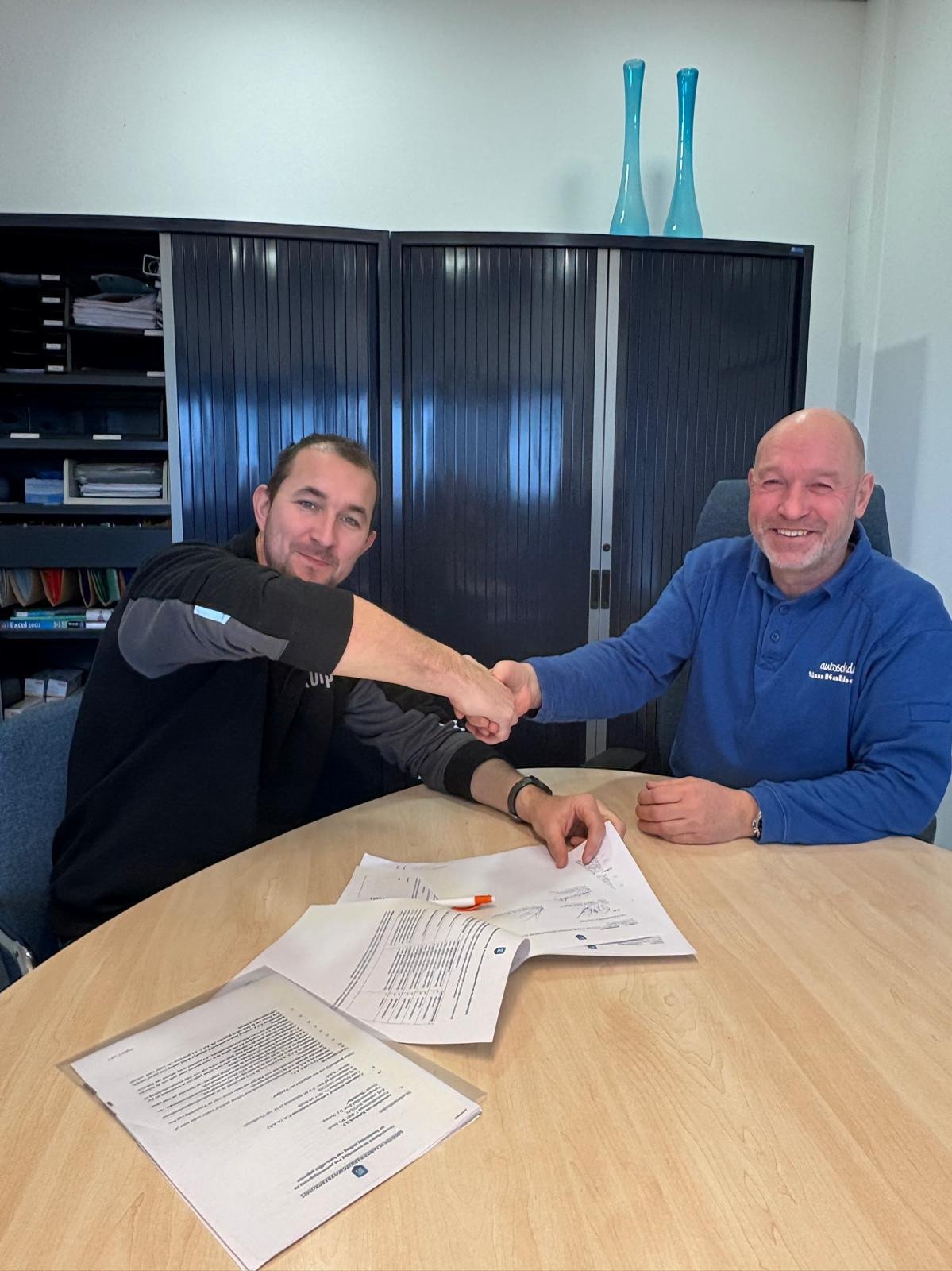 A.A.S. Autoschade Van Kalsbeek Sneek overgenomen door Bart Holtrop